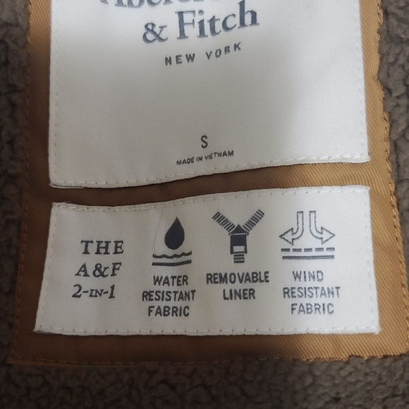 Coat/jacket - Picture 4 of 4